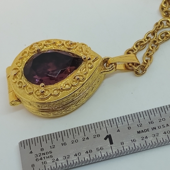 * vintage Goldette purple glass teardrop locket compartment necklace - Picture 2 of 8